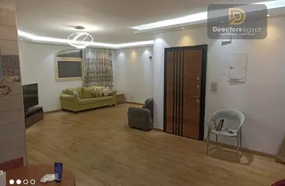 Apartment - 3 Bedrooms - 2 Bathrooms for sale in Sarayat Al Maadi - Hay El Maadi - Cairo