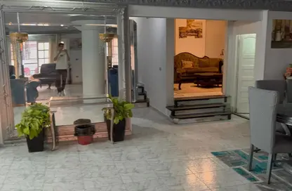 Apartment - 4 Bedrooms - 2 Bathrooms for sale in Mohammed Al Maqref St. - 6th Zone - Nasr City - Cairo