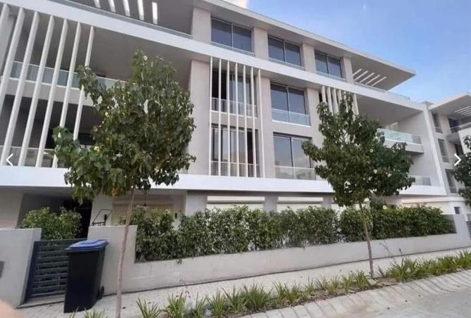 8042221 - Property Image 2