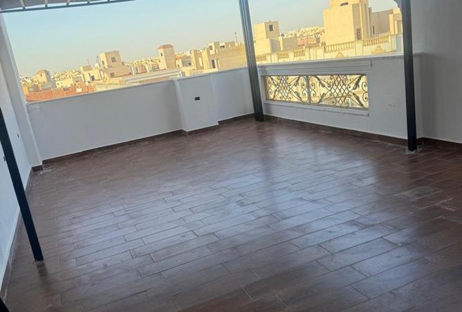 8477741 - Property Image 2