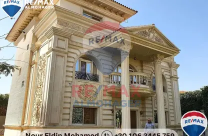 Villa - 4 Bedrooms - 4 Bathrooms for sale in Royal City - Sheikh Zayed Compounds - Sheikh Zayed City - Giza