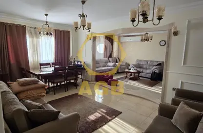 شقة - 4 غرف نوم - 2 حمامات للبيع في الرايات ريزيدنس - حدائق اكتوبر - مدينة 6 أكتوبر - الجيزة