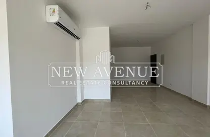 شقة - 2 غرف نوم - 2 حمامات للبيع في مون ريزيدنس - فيفث سكوير - التجمع الخامس - مدينة القاهرة الجديدة - القاهرة