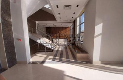 Clinic - Studio - 3 Bathrooms for rent in West Park Mall - 26th of July Corridor - 6 October City - Giza