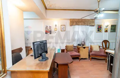 شقة - 3 غرف نوم - 1 حمام للبيع في شارع الكنيسة الانجيلية - ستانلي - حي شرق - الاسكندرية