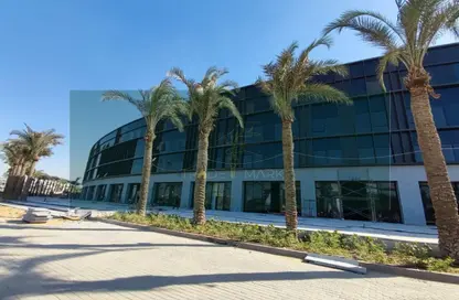 Office Space - Studio - 1 Bathroom for rent in Lake View Residence - 5th Settlement Compounds - The 5th Settlement - New Cairo City - Cairo