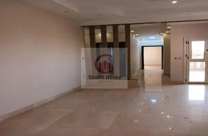 Apartment - 3 Bedrooms - 3 Bathrooms for rent in Wasef Ghaly Basha St. - Al Narges 4 - Al Narges - New Cairo City - Cairo