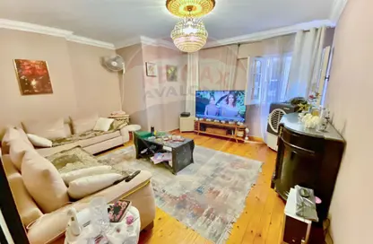 Apartment - 4 Bedrooms - 2 Bathrooms for sale in Sporting - Hay Sharq - Alexandria