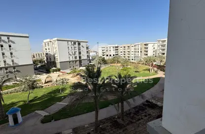 Apartment - 3 Bedrooms - 3 Bathrooms for sale in Hyde Park - New Cairo City - Cairo