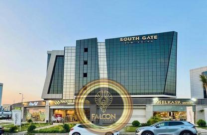 Restaurant - Studio - 4 Bathrooms for sale in Elev8 - South Investors Area - New Cairo City - Cairo