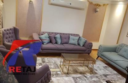 Apartment - 3 Bedrooms - 2 Bathrooms for rent in Fareek Awal Ali Amer St. - 6th Zone - Nasr City - Cairo