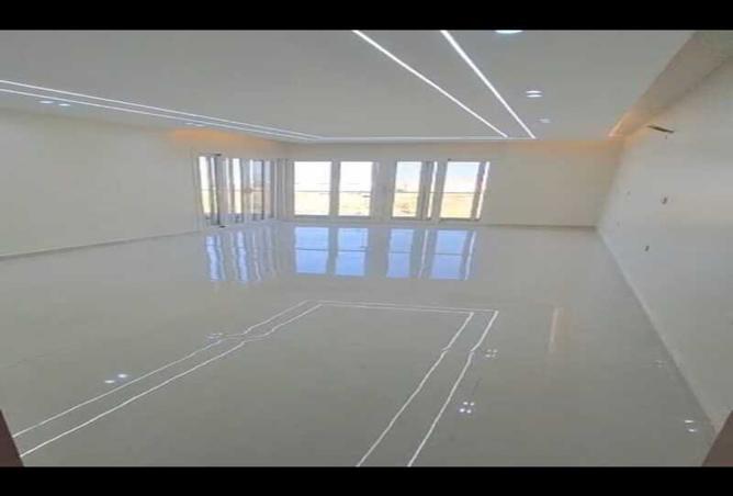 8402609 - صورة العقار 3