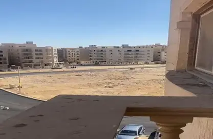 Apartment - 3 Bedrooms - 2 Bathrooms for sale in South Lotus - El Lotus - New Cairo City - Cairo