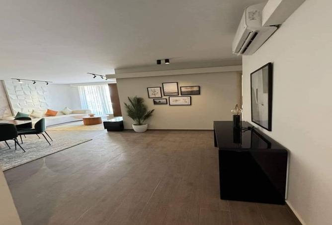 8047729 - Property Image 3
