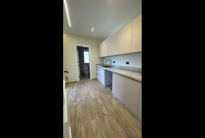8062288 - Property Image 3