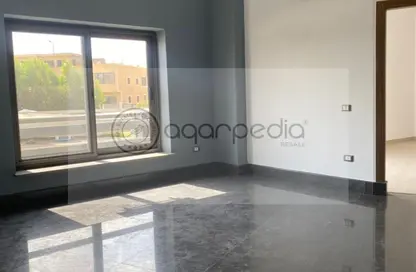 شقة - 2 غرف نوم - 2 حمامات للايجار في غرب الجولف - كمبوندات القطامية - القطامية - مدينة القاهرة الجديدة - القاهرة