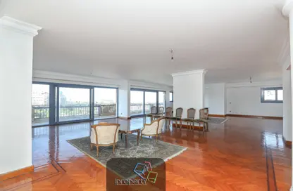 Apartment - 4 Bedrooms - 3 Bathrooms for sale in Mahatet Al Miyah St. - Waboor Elmayah - Hay Wasat - Alexandria