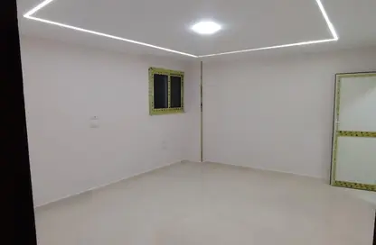 Apartment - 3 Bedrooms - 2 Bathrooms for sale in Al Lebeny Axis - El Mariouteya - Faisal - Hay El Haram - Giza