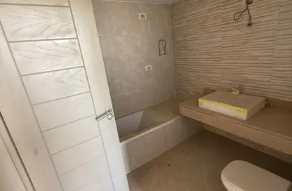 شقة - 3 غرف نوم - 4 حمامات للبيع في نيو جيزة - طريق مصر اسكندرية الصحراوي - مدينة 6 أكتوبر - الجيزة