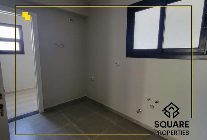 8167854 - Property Image 2