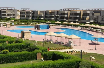 Chalet - 2 Bedrooms - 1 Bathroom for sale in Blumar - Al Ain Al Sokhna - Suez