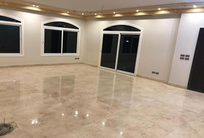 8232833 - Property Image 3