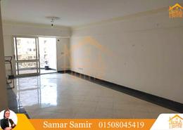 Apartment - 3 bedrooms - 2 bathrooms for للبيع in 6 October St. - Smouha - Hay Sharq - Alexandria
