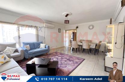 Apartment - 2 Bedrooms - 1 Bathroom for sale in Sidi Gaber St. - Sidi Gaber - Hay Sharq - Alexandria