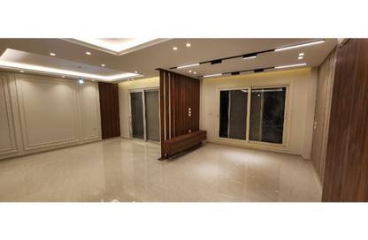 Apartment - 3 Bedrooms - 2 Bathrooms for rent in Stone Residence - 5th Settlement Compounds - The 5th Settlement - New Cairo City - Cairo
