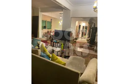 Apartment - 2 Bedrooms - 1 Bathroom for sale in Ard El Golf - Heliopolis - Masr El Gedida - Cairo