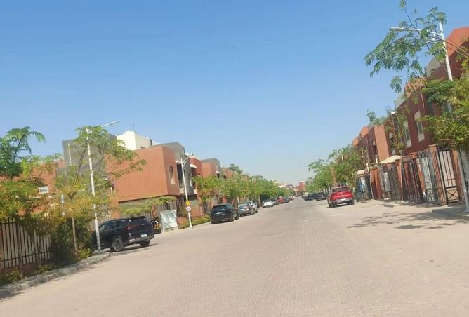 8273832 - Property Image 2