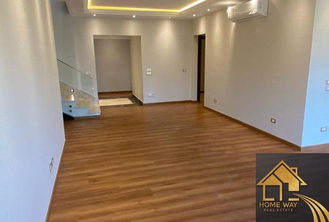 8305996 - Property Image 2