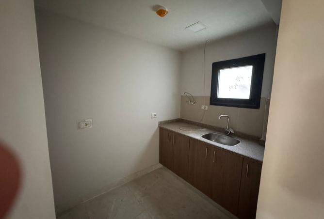 8238930 - Property Image 2