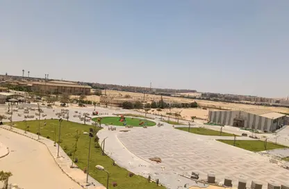محل - استوديو - 2 حمامات للايجار في المحور المركزي - الحي السابع - مدينة 6 أكتوبر - الجيزة
