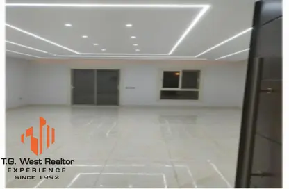 Apartment - 3 Bedrooms - 2 Bathrooms for rent in South Lotus - El Lotus - New Cairo City - Cairo