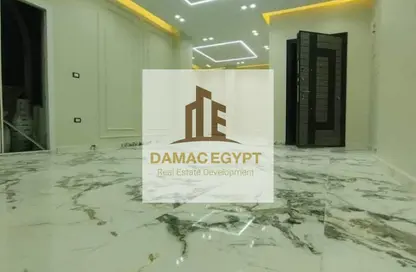 شقة - 3 غرف نوم - 2 حمامات للبيع في شارع 2 - الحي الخامس - مدينة 6 أكتوبر - الجيزة