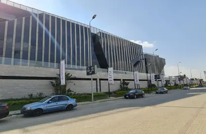 Office Space - Studio - 2 Bathrooms for sale in Eastown - 5th Settlement Compounds - The 5th Settlement - New Cairo City - Cairo