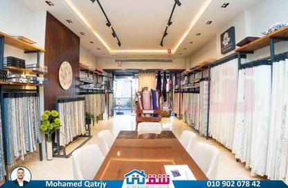 Shop - Studio - 1 Bathroom for sale in Zezenia - Hay Sharq - Alexandria