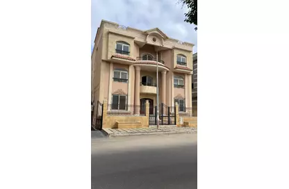 Apartment - 4 Bedrooms - 3 Bathrooms for rent in Al Shouyfat St. - District 1 - The 5th Settlement - New Cairo City - Cairo