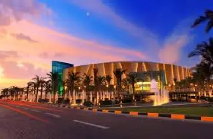 Shop - Studio - 1 Bathroom for sale in Three Sixty - 5th Settlement Compounds - The 5th Settlement - New Cairo City - Cairo