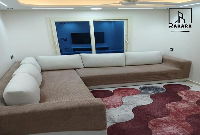 8313839 - Property Image 2