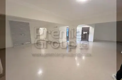 Apartment - 3 Bedrooms - 3 Bathrooms for sale in Sarayat Al Maadi - Hay El Maadi - Cairo