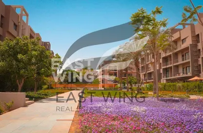 Apartment - 2 Bedrooms - 2 Bathrooms for sale in Moon Residences - Fifth Square - The 5th Settlement - New Cairo City - Cairo