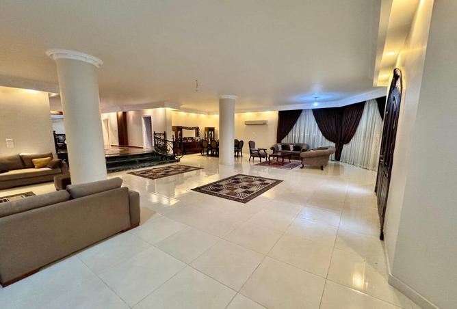 8262356 - Property Image 2