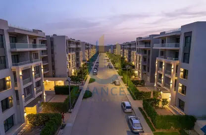 Apartment - 3 Bedrooms - 3 Bathrooms for sale in The Address East - 90 Street - The 5th Settlement - New Cairo City - Cairo