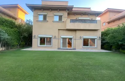 Villa - 4 Bedrooms - 4 Bathrooms for sale in Moon Valley - South Investors Area - New Cairo City - Cairo