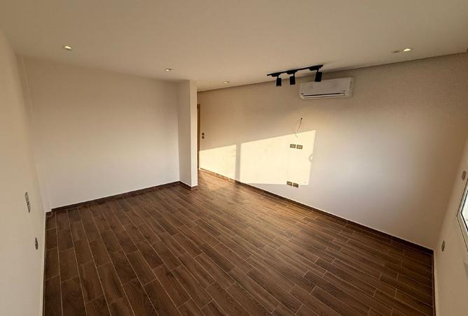 8375118 - Property Main Image