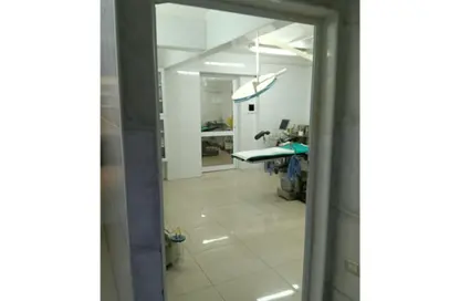 Office Space - Studio - 7 Bathrooms for rent in Abbas Al Akkad St. - 1st Zone - Nasr City - Cairo