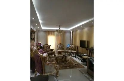 شقة - 3 غرف نوم - 1 حمام للبيع في طريق بلبيس - خط 10 - الحي الثالث - مدينة العبور - القليوبية
