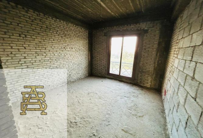 8421273 - Property Image 3